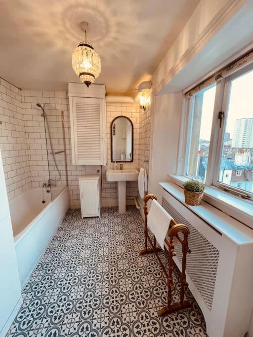 Appartement Penthouse Sea View Hove